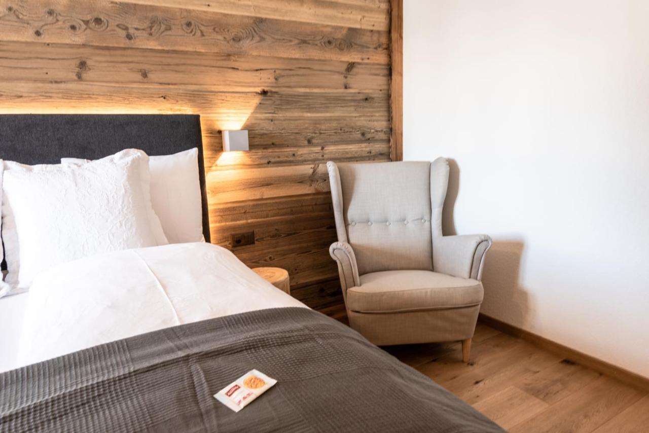 Typically Swiss Hotel Ermitage Kandersteg Luaran gambar