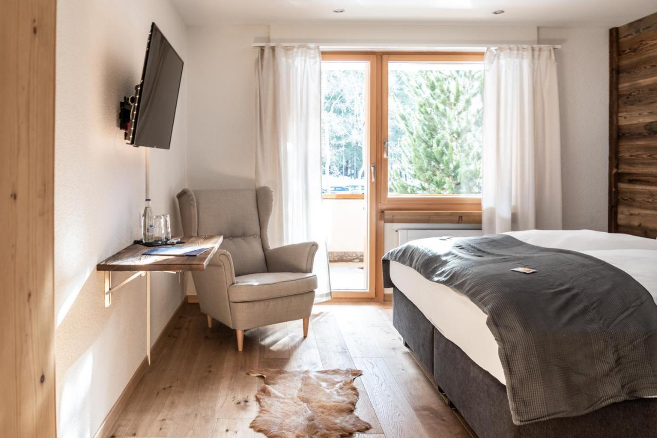 Typically Swiss Hotel Ermitage Kandersteg Luaran gambar